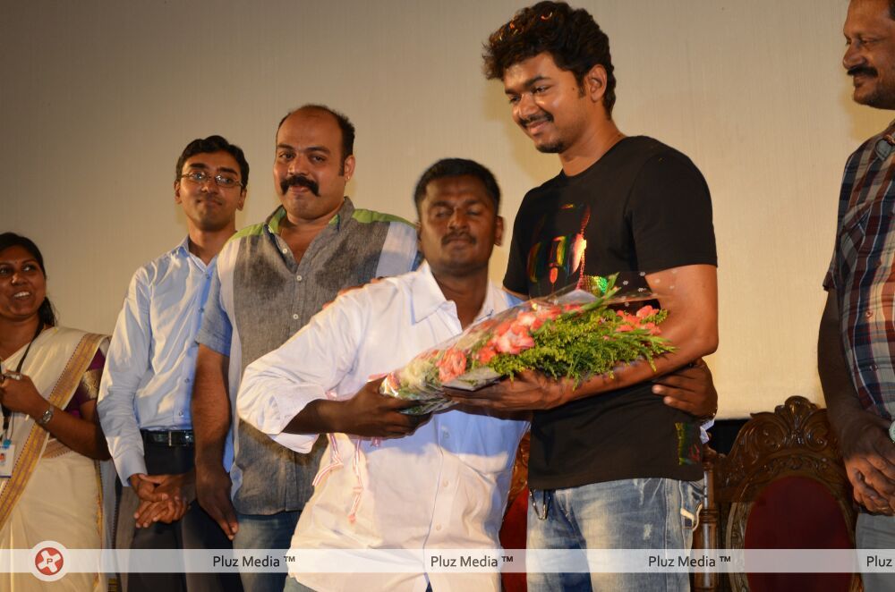 Vijay in kerala to promote velayutham - Pictures | Picture 110083